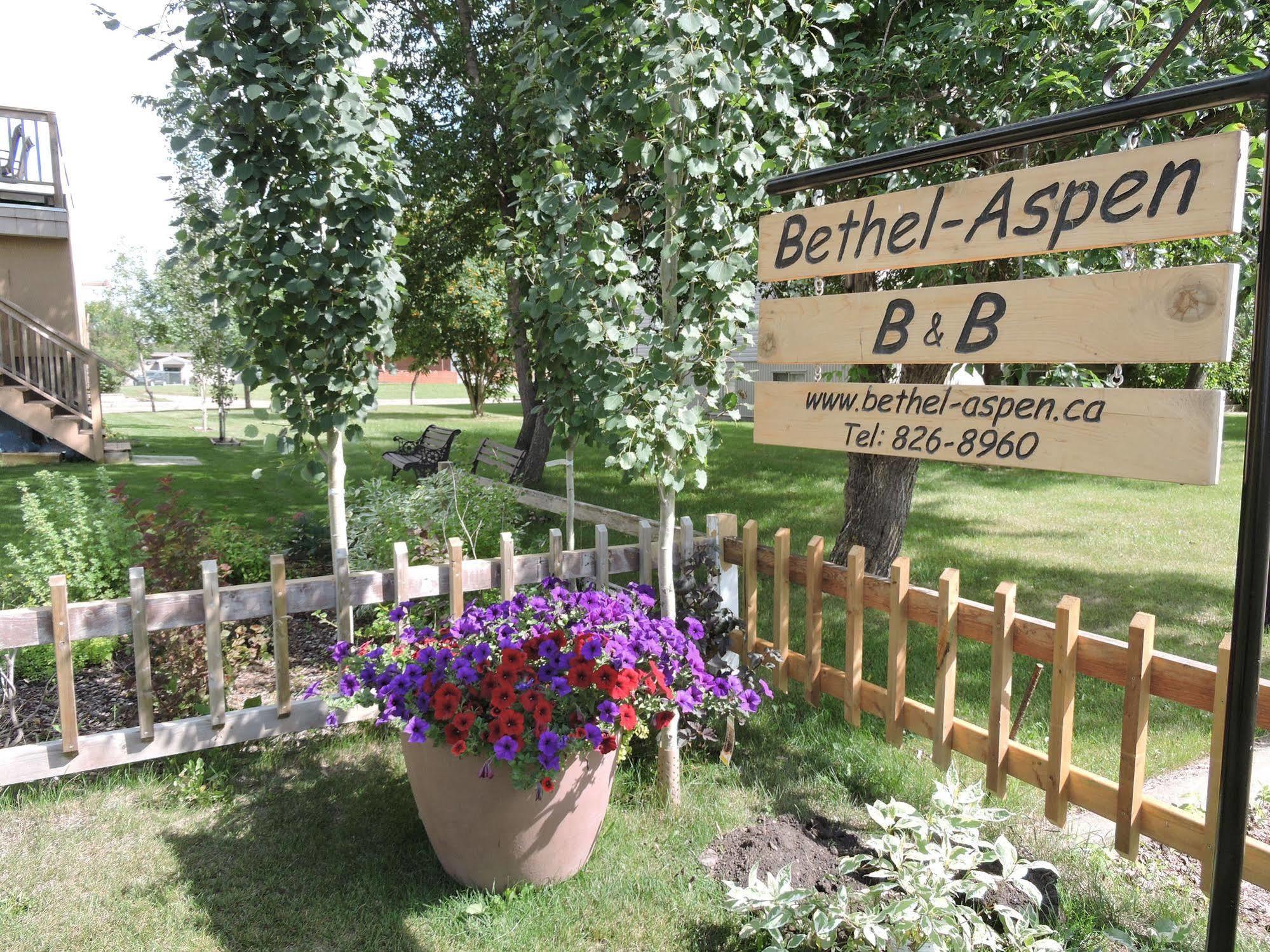 Bethel-Aspen Inn Bonnyville Exteriör bild